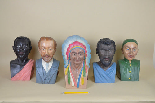 Set di cinque busti etnografici vintage in gesso di Paravia Torino, Italia anni '20