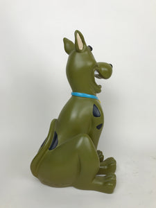 Statua vintage in resina di Scooby-Doo di Hanna-Barbera prodotta per Warner Bros Studio Store negli anni '90